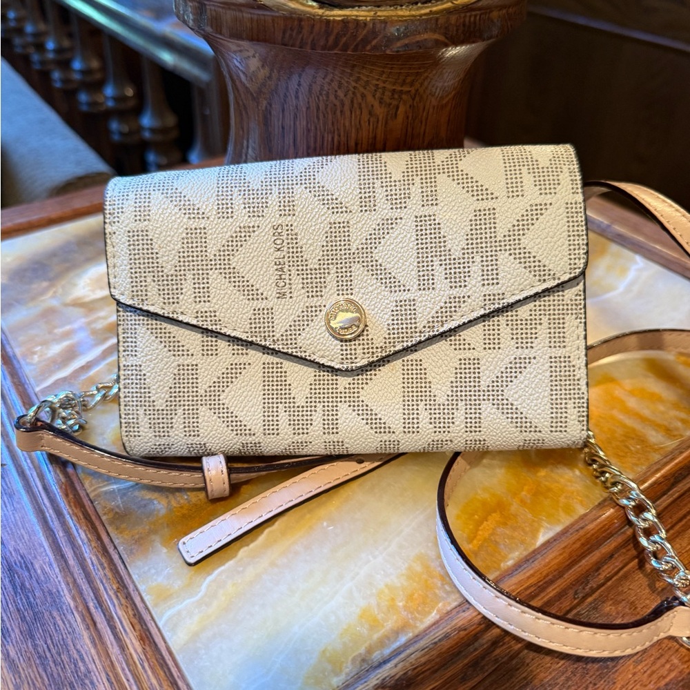 Michael Kors Crossbody Bag